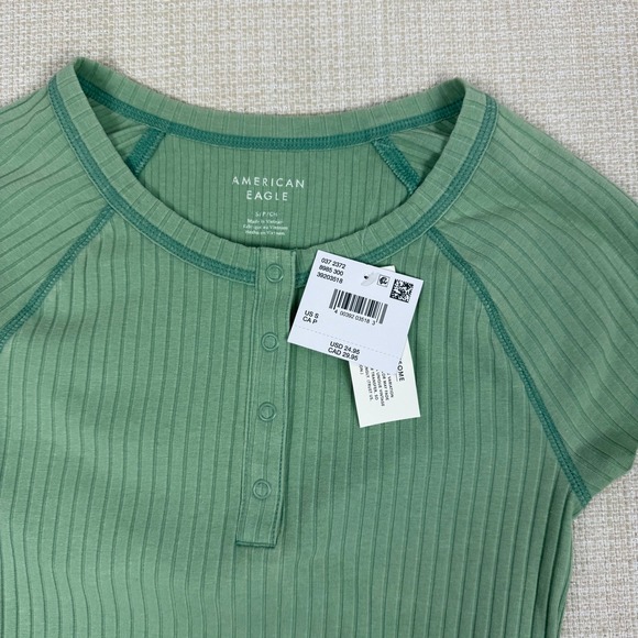 American Eagle Ribbed Cropped Henley Top Button Up Short Sleeve Green S NWT - Picture 3 of 6